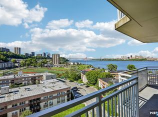 1077 River Rd APT 1013, Edgewater, NJ 07020
