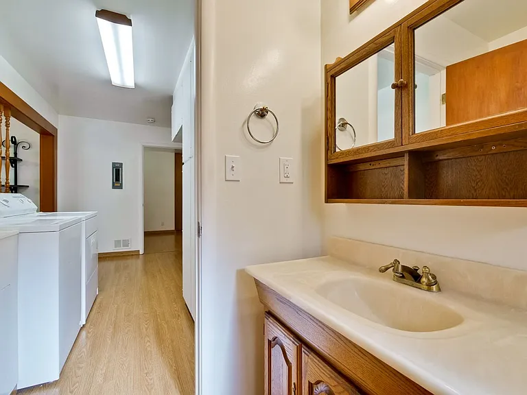 130 S Avalon Dr — Photo 30