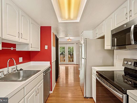 5th image of 1934 Mariner Ln