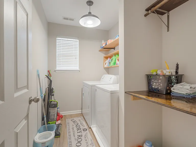 223 Stockbridge Dr — Photo 25