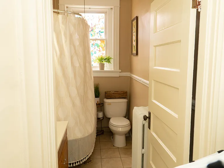302 N Mulberry St — Photo 10