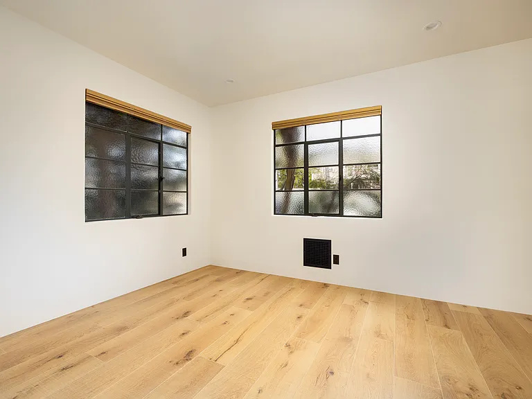 1235 Garden St — Photo 8
