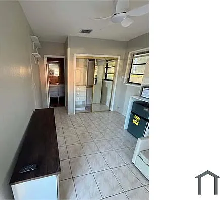 1060 SW 36th Ct #STUDIO — Photo 4