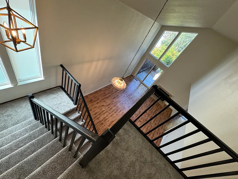 1870 Wembley Ct — Photo 13