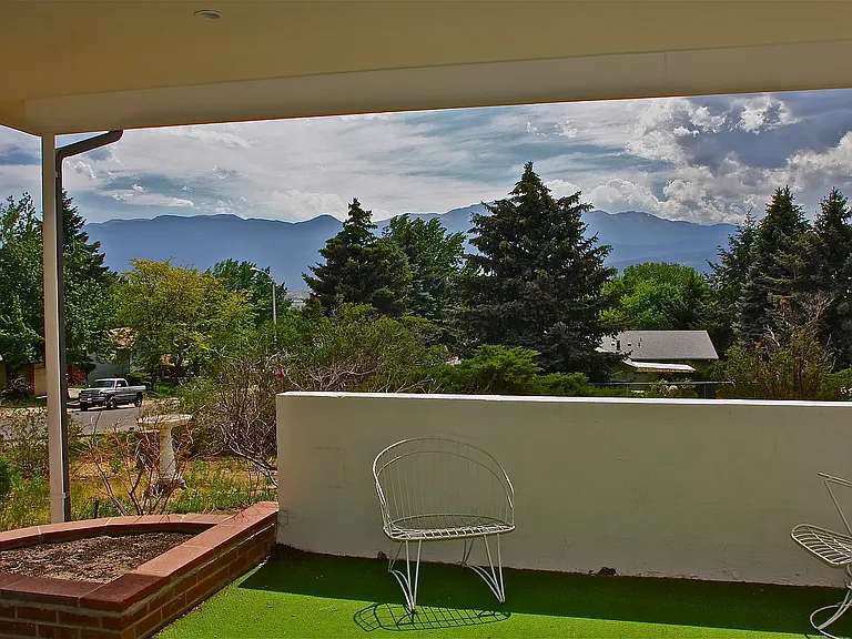 4401 Binkerd Dr — Photo 1