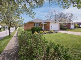 2633 S Green Rd, Beachwood, OH 44122