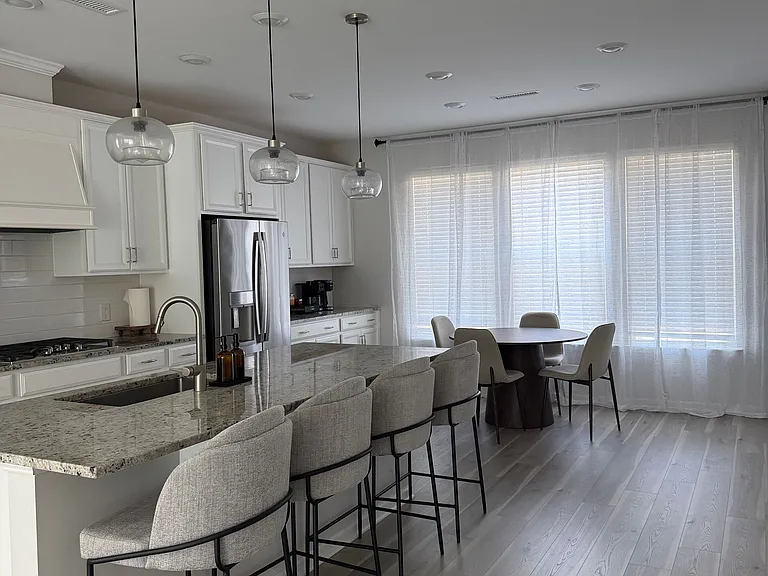 1000 Manorhaven Dr #MANORHAVEN — Photo 2