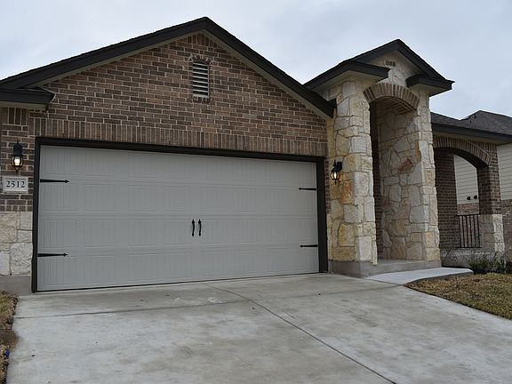 2nd image of 2512 Bargello St