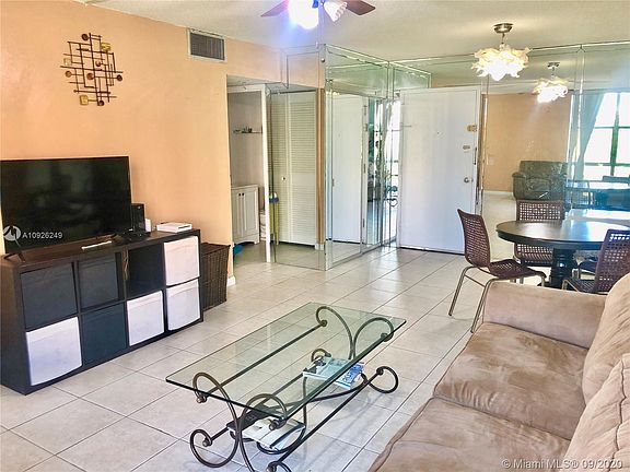 4th image of 210 172nd St APT 537