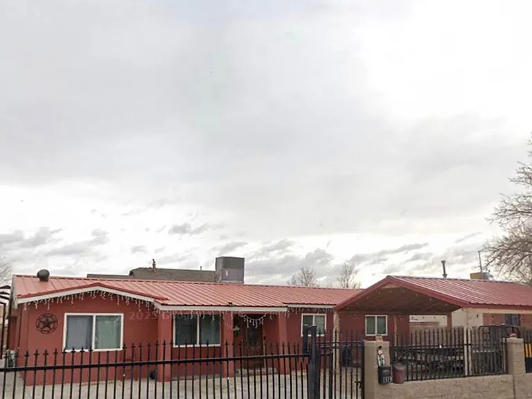 1313 Anaconda St SW — Photo 1
