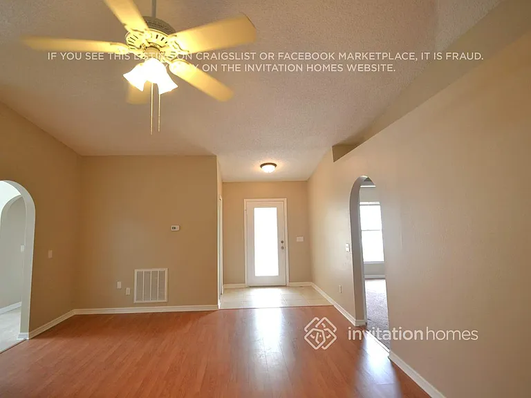 8207 Stockton Way — Photo 2