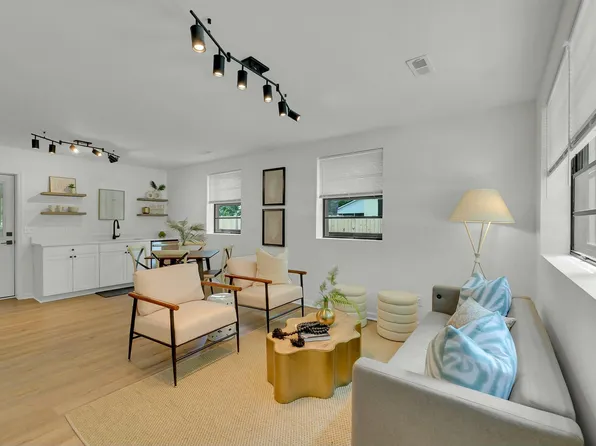 1563 Traywick Ave, Johns Island, SC 29455