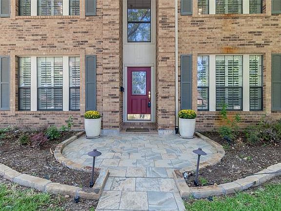 2nd image of 213 Whispering Hills Dr
