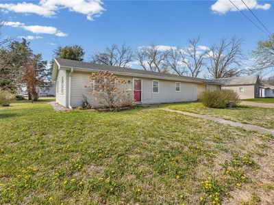 3 W Douglas St, Iola, KS, 66749