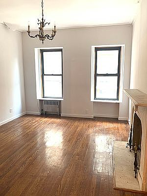 1st image of 1341 2nd Ave #5S