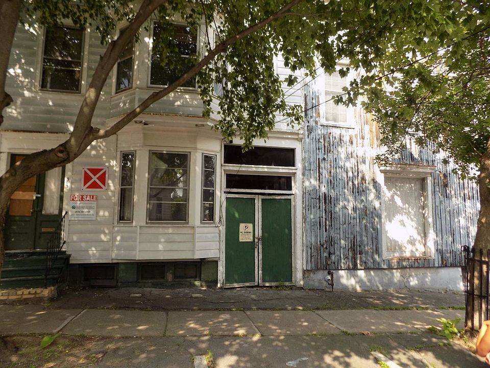 2nd image of 303 Sheridan Ave