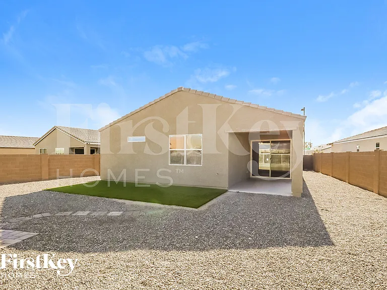 23654 W Whyman Ave — Photo 17