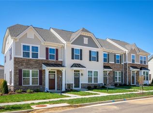 221 Reids Place Dr, Suffolk, VA 23434