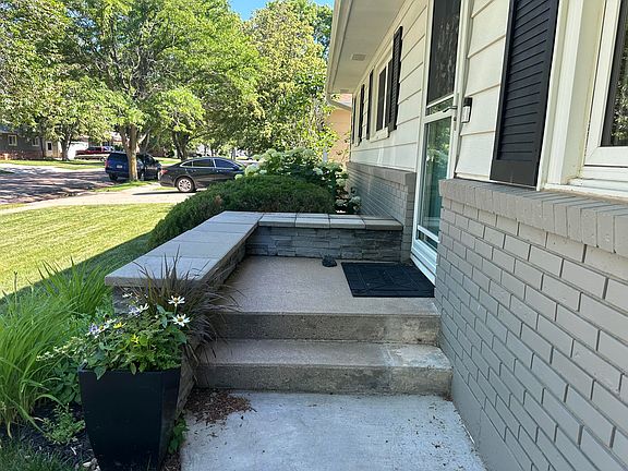 2nd image of 1845 Utah Ave SE