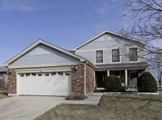 340 Thompson Blvd, Buffalo Grove, IL 60089