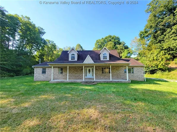 11384 Jerrys Run Rd, Apple Grove, WV 25502