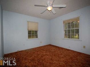 2043 S Oak Dr, Lawrenceville, GA 30044