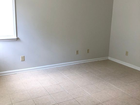 4th image of 65 W Kentucky Ave