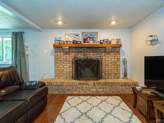 5th image of 6128 Sandbury Dr