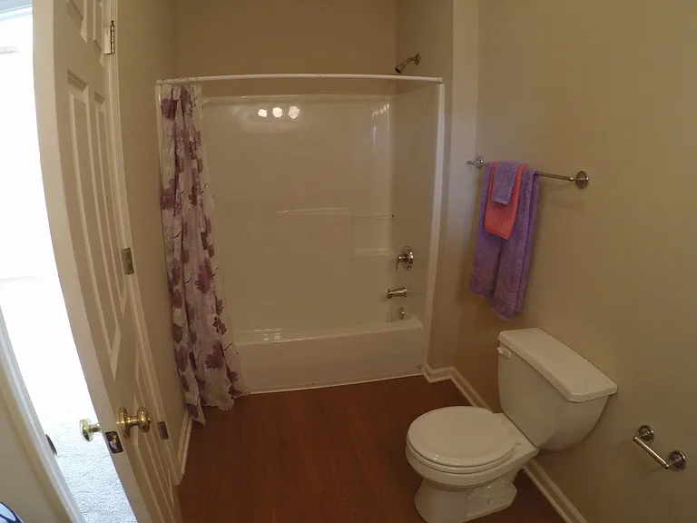 Portledge Commons, 1 and 2 Bedroom apartments, carport, central Lafayette — Photo 26