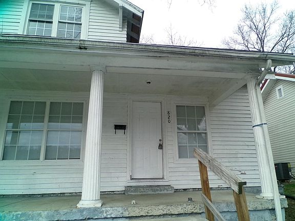 2nd image of 820 Holmes St