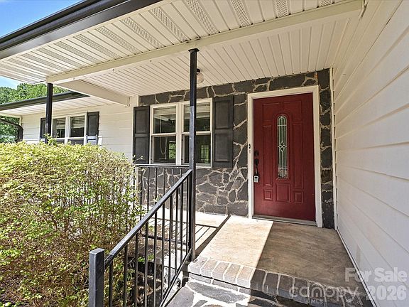 4th image of 511 Manchester Rd #679