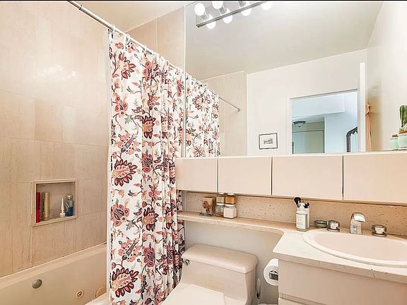 4th image of 455 E 86th St APT 11D