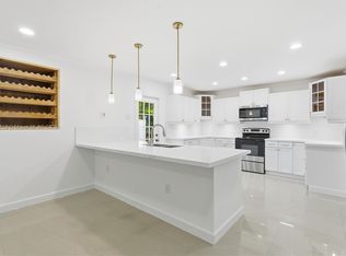 1400 E Hawthorne Cir, Hollywood, FL 33021