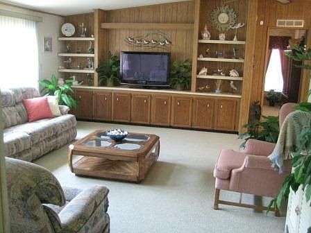 1st image of 11 Windward Dr
