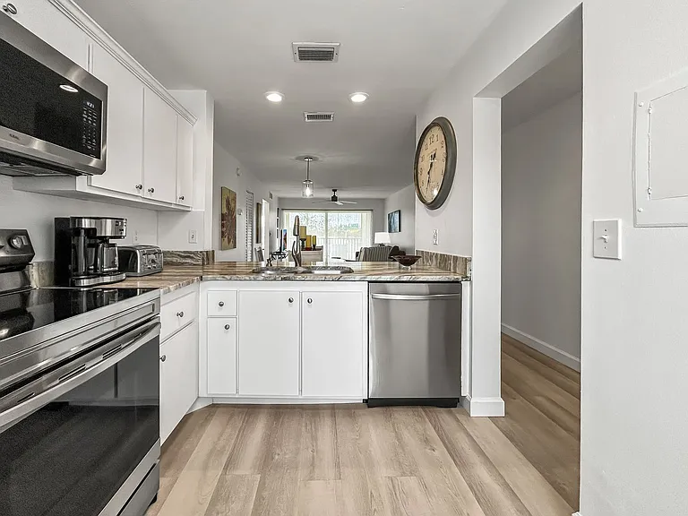6121 Palma Del Mar Blvd S #228 — Photo 8
