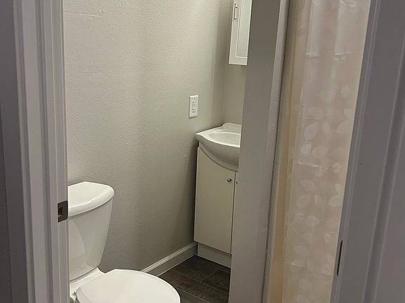 4th image of 204 4th Ave #205
