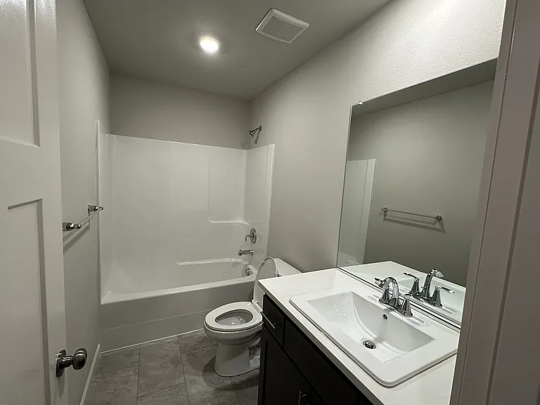 8063 SE Blanton St — Photo 9