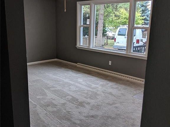 5th image of 1006 Hugo St