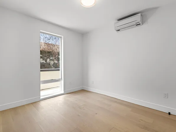 391 1st Street image 14 of 28