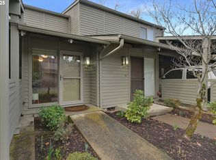 62 Fairway Loop, Eugene, OR 97401