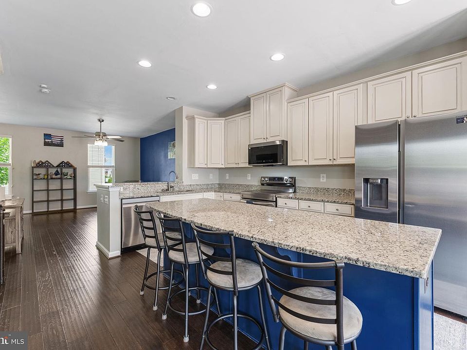 1st image of 10773 Hinton Way