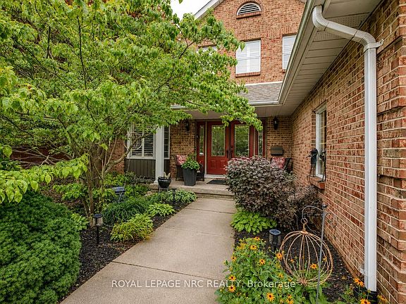 2nd image of 3 Greenvale Ct