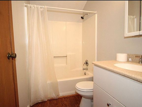 4th image of 700 N Adelaide St APT 112