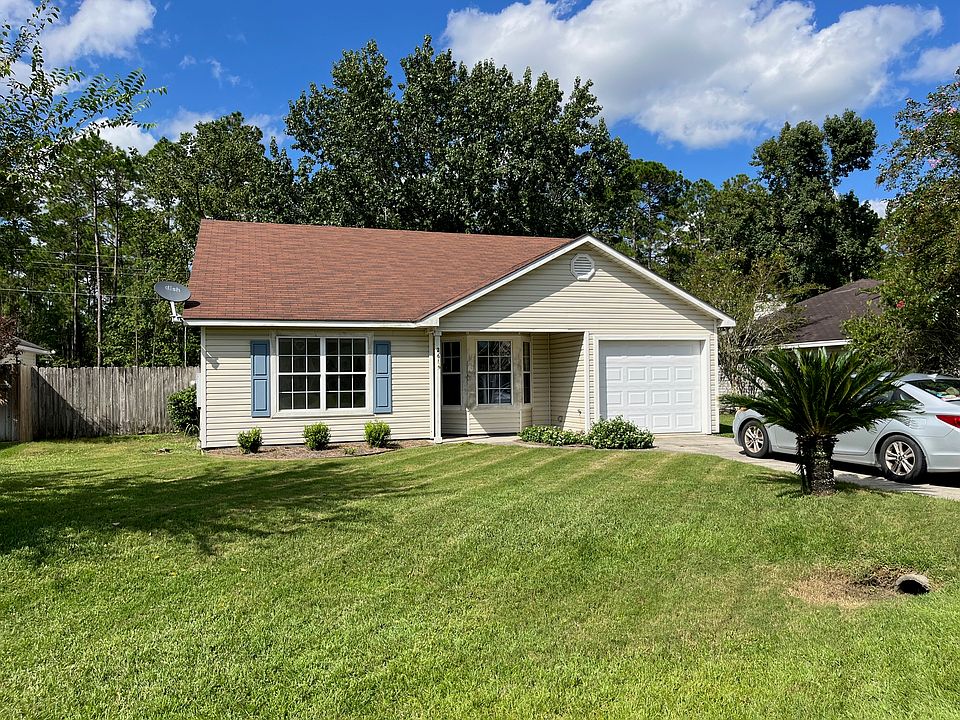 1st image of 261 Sandalwood Cir