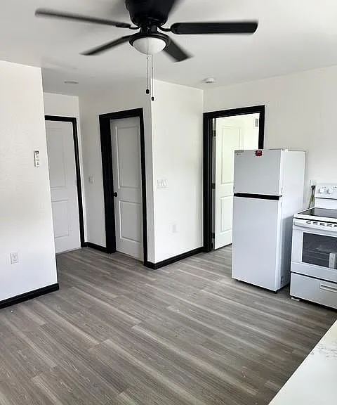 6812 Avenue Q #C — Photo 1