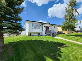 11530 NE Manning Cres, Grande Cache, AB T0E0Y0