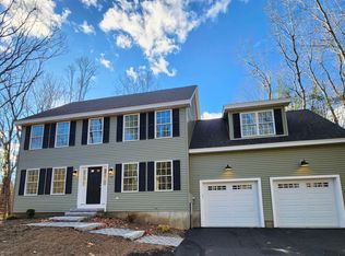 55 Ash Swamp Rd, Newmarket, NH 03857