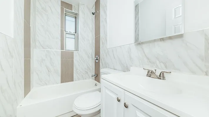 Rented by Nooklyn NYC LLC | media 17