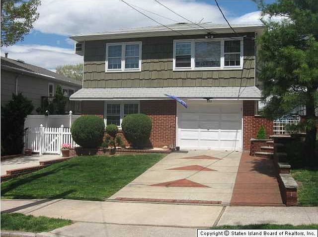 1st image of 355 Dewey Ave