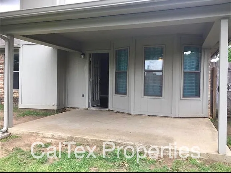 6413 Whitehurst Dr — Photo 18